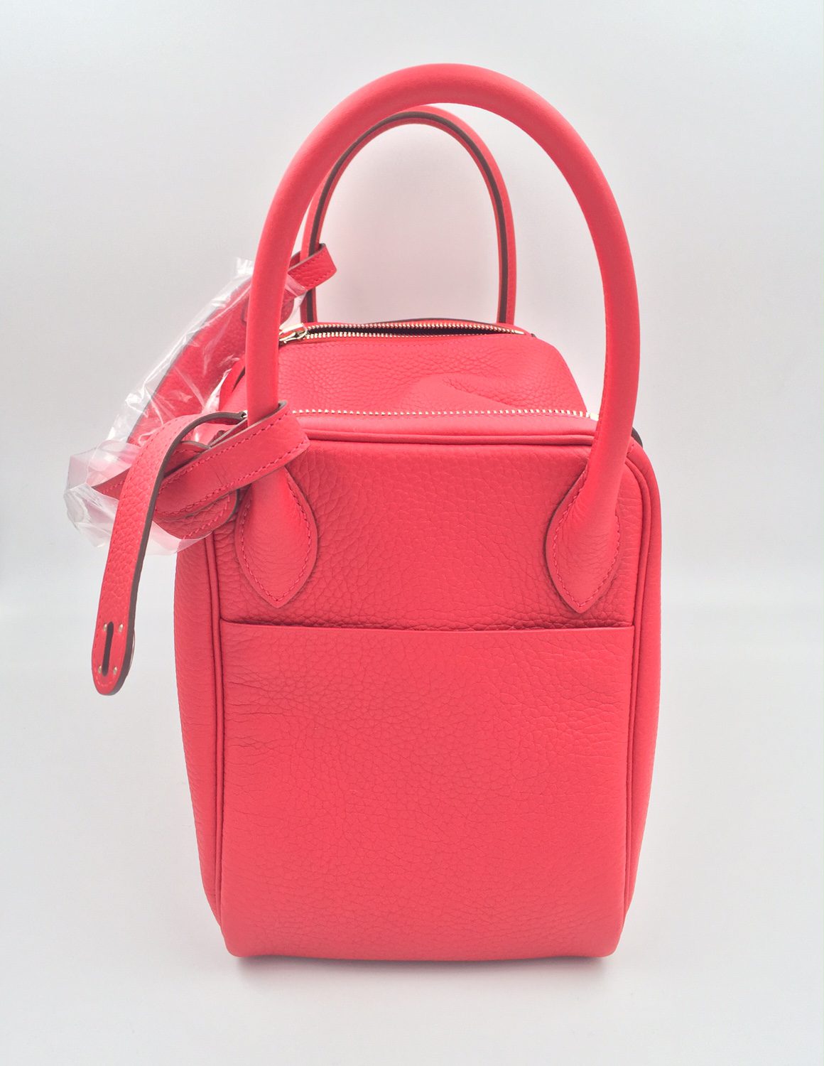 Hermes Lindy in Rouge Casaque  Hermes lindy, Hermes lindy bag, Bags