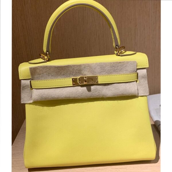 Hermes Kelly 25 Retourné Lime Swift Gold Hardware #D - Vendome Monte Carlo