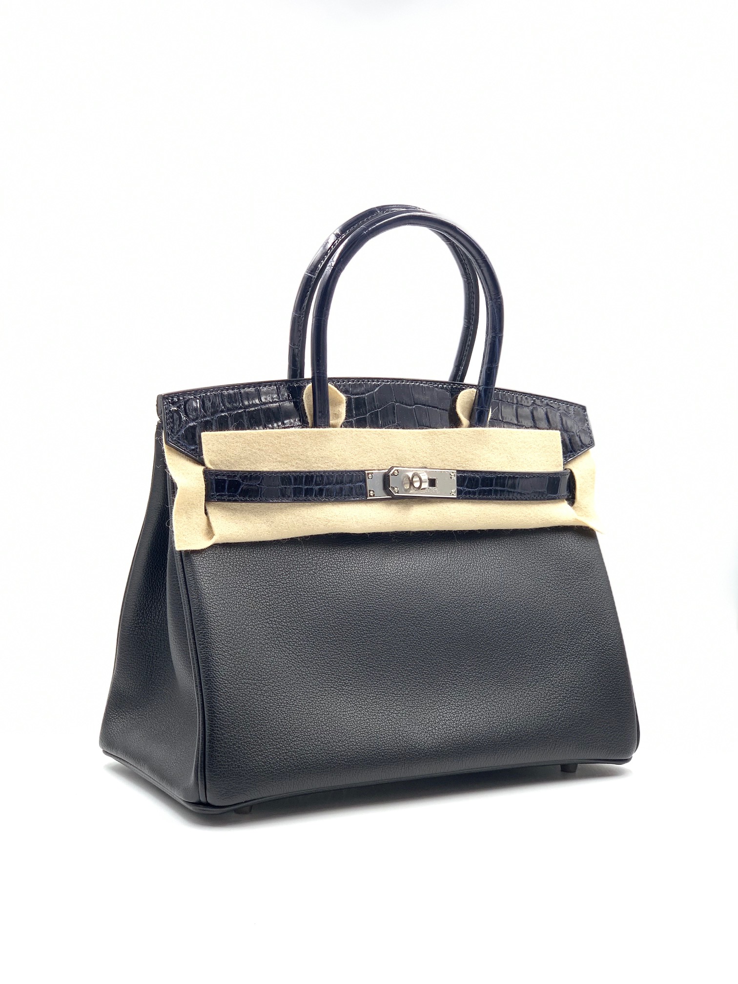 Hermes Kelly Cut Noir Black Niloticus Lisse Shiny Gold Hardware #D -  Vendome Monte Carlo