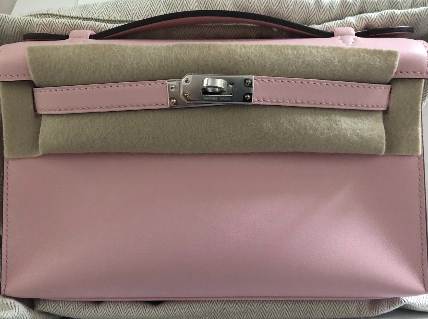 Hermes Kelly Pochette Rose Sakura Swift Palladium Hardware #D - Vendome  Monte Carlo