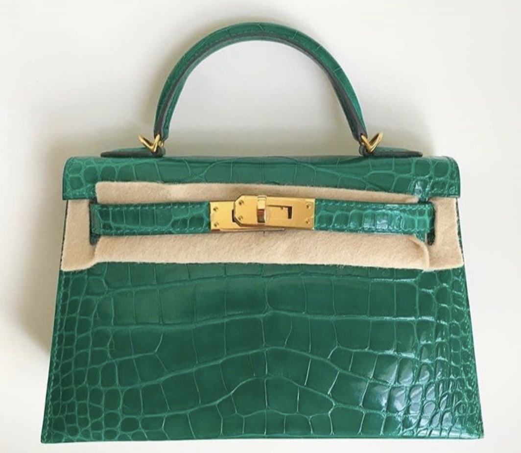 Hermes Kelly 20 Mini Sellier Bag Blue Electric Alligator Gold Hardware –  Mightychic