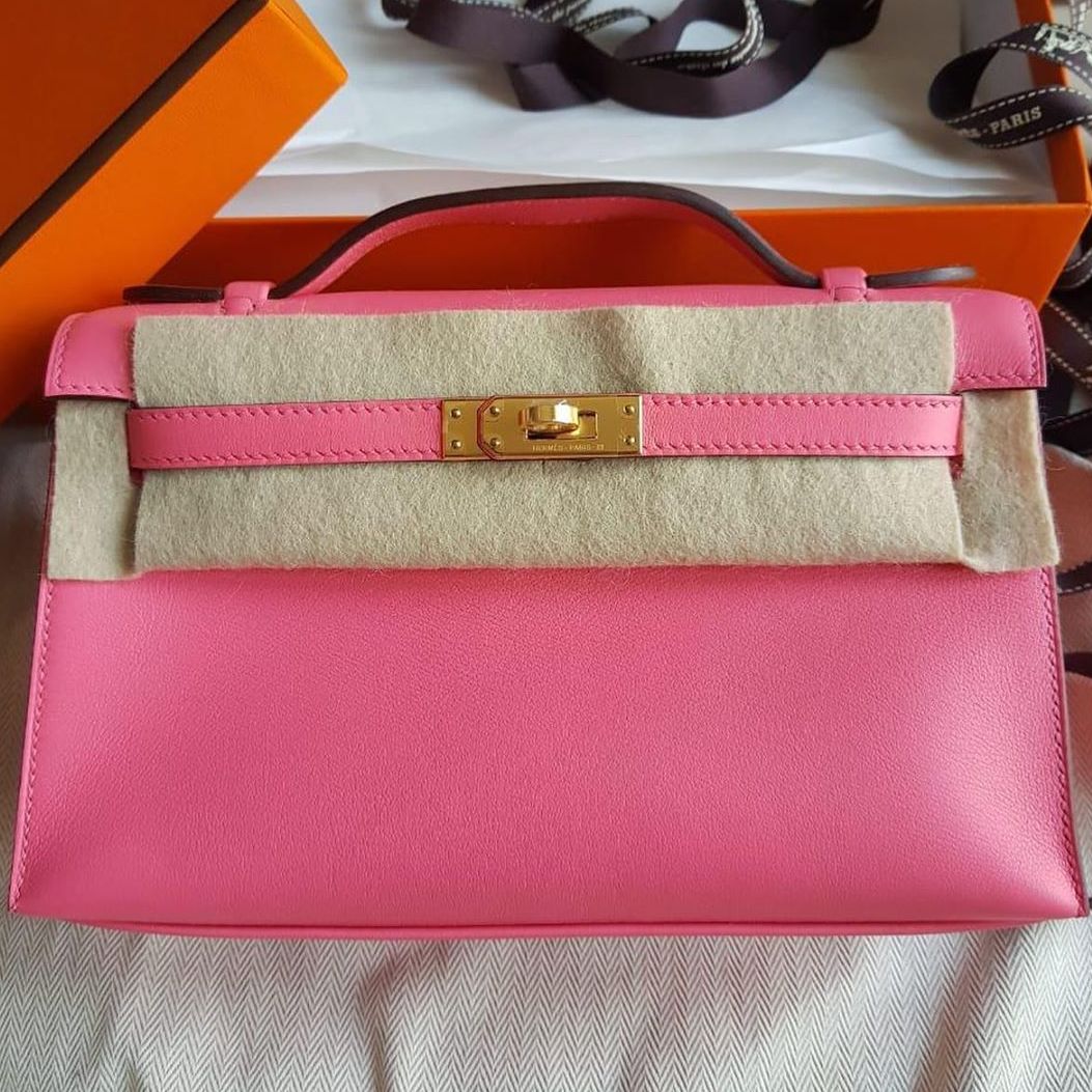 Hermes Kelly Pochette Rose Azalee Swift Gold Hardware #D