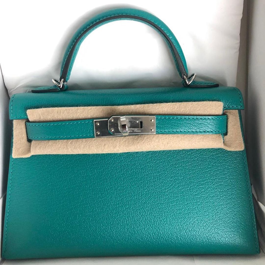 hermes kelly 20 bag in chevre