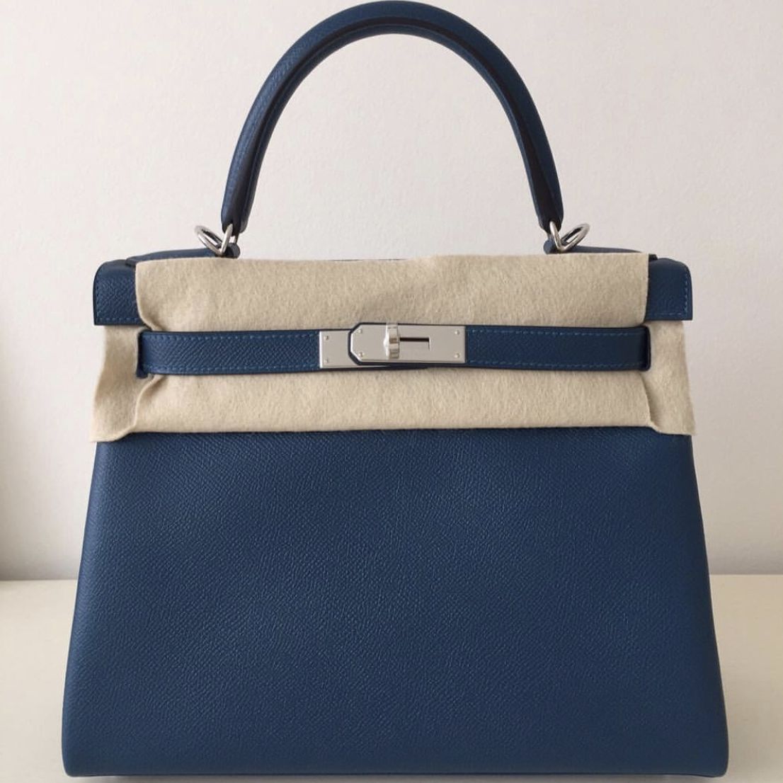 hermes kelly 28 blue