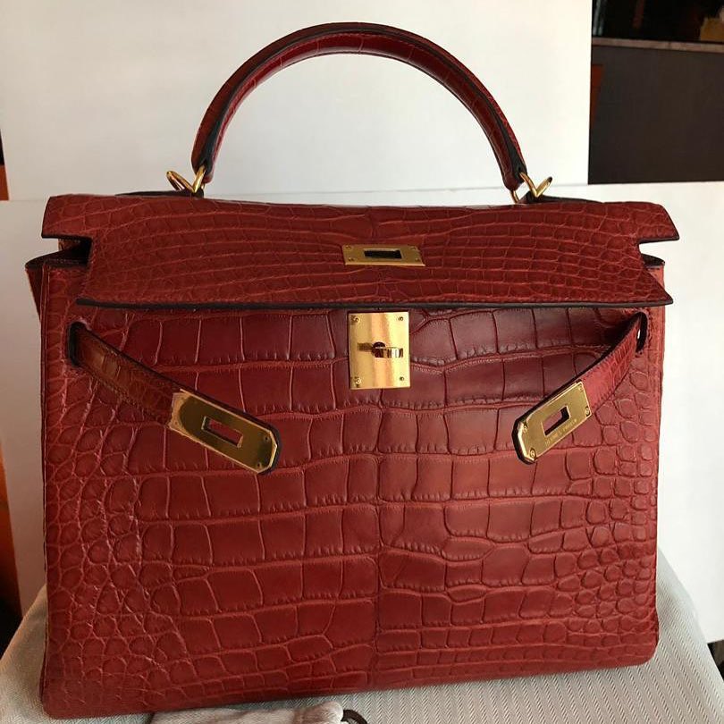 Hermes Kelly 32 Retourne Rouge H Alligator Mat Matte Gold Hardware #Q -  Vendome Monte Carlo