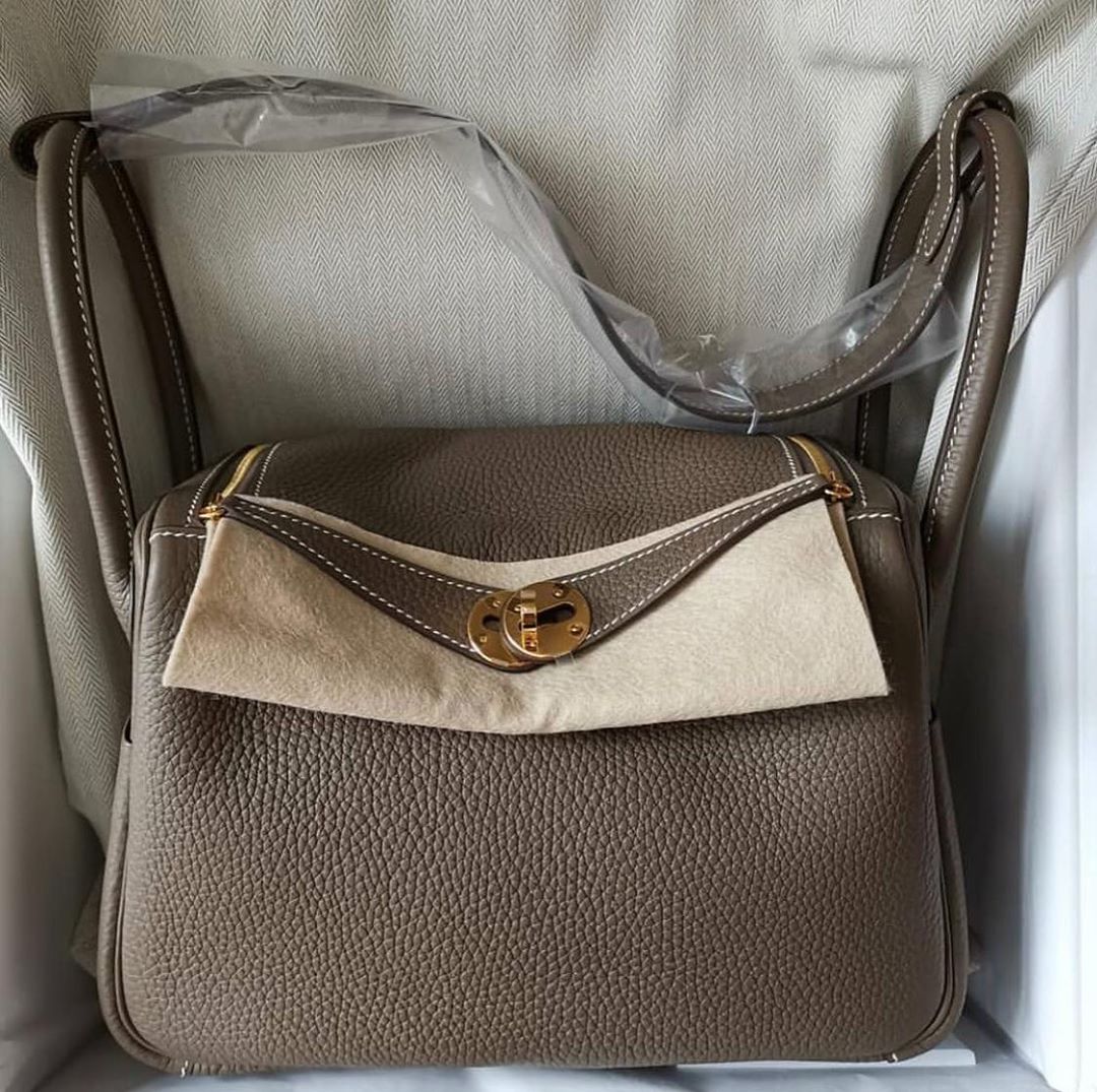 Hermes Lindy 26 Etoupe Clemence Gold 