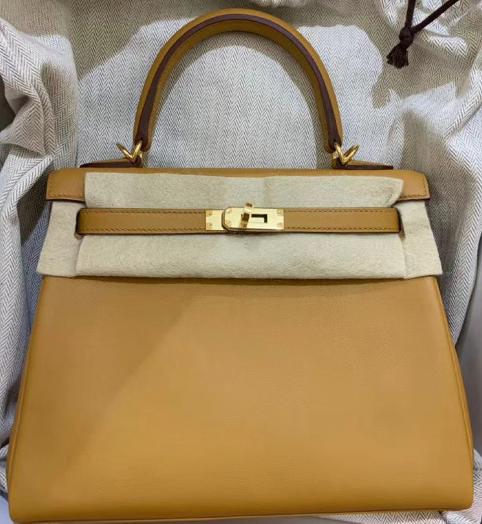 Hermes Beige Swift Leather Palladium Hardware Kelly Retoune 25 Bag Hermes