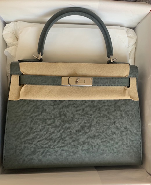 Replica Hermes Vert Amande Epsom Kelly 28cm Sellier Bag GHW